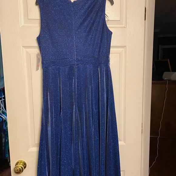 R &M Richards Women’s Shimmer Fit and Flare Dress - Picture 3 of 4